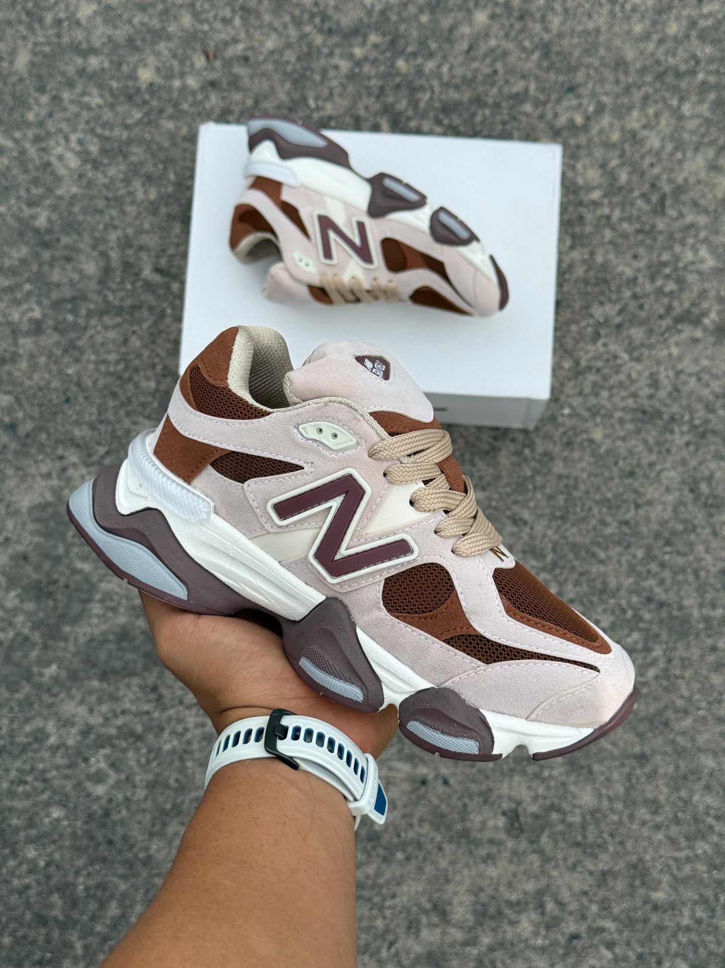 Tenis New Balance 9060 Full: El equilibrio perfecto entre estilo comodidad absoluta.
